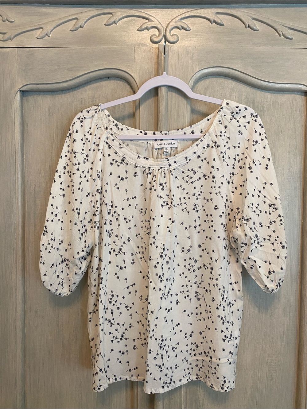 A&J Cream Floral Scoop-Neck Blouse